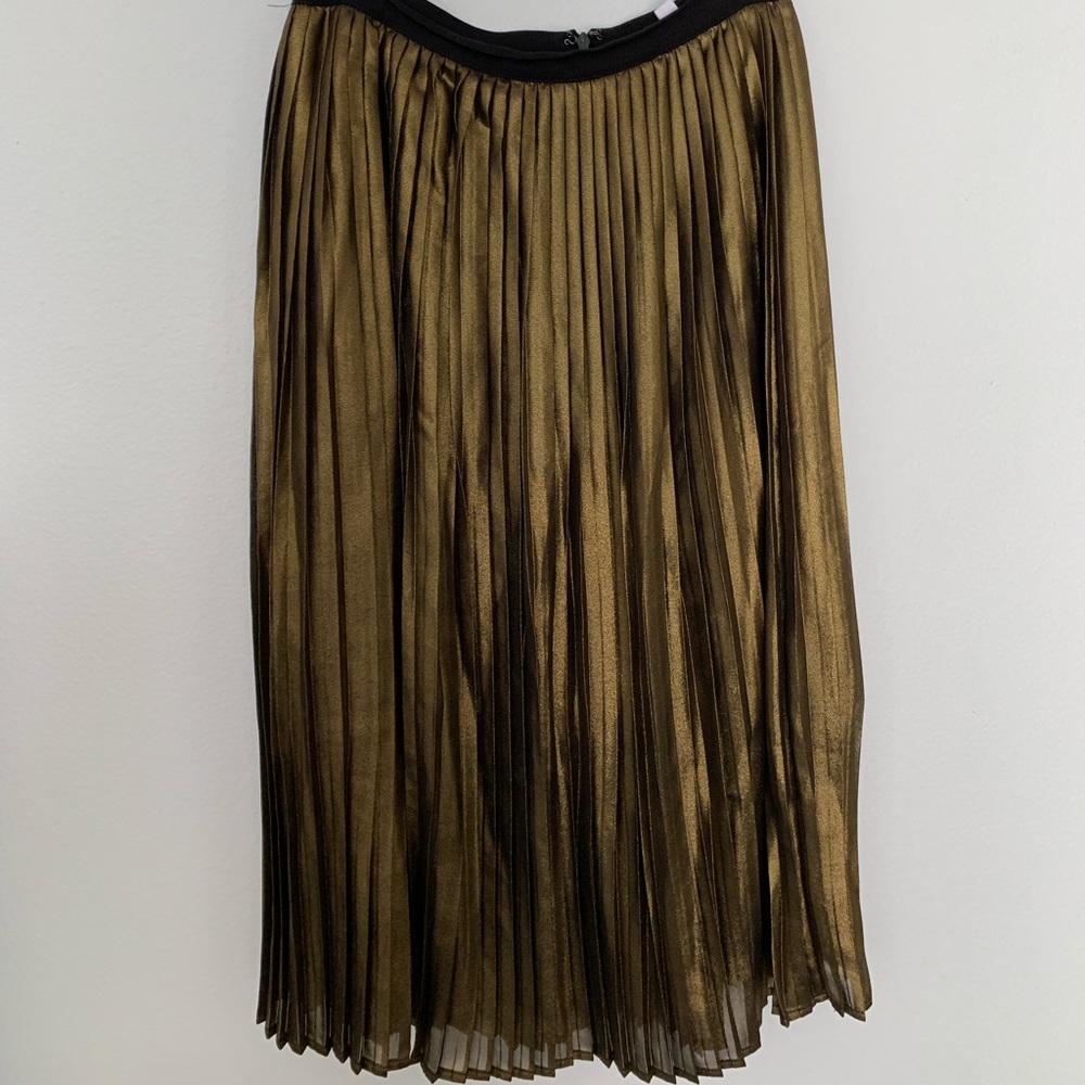 BB Dakota gold pleated midi skirt